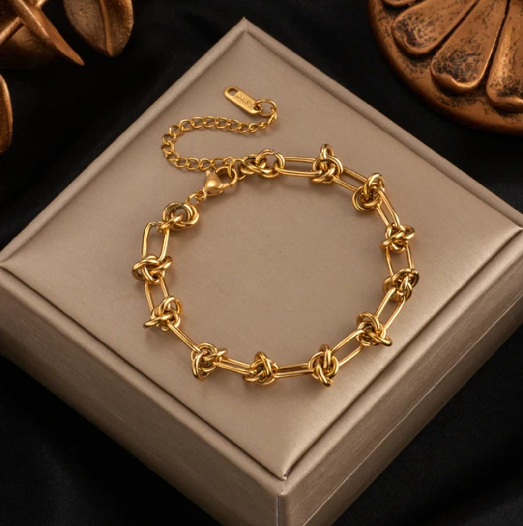 18K Gold Bracelet with Modernist Chain
