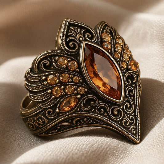 Noble Vintage Carved Ring