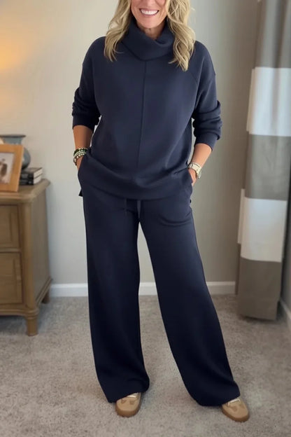 Thalia - Two-Piece Travel Set with Turtleneck