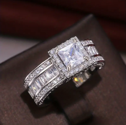 Diamond Halo Zirconia Ring