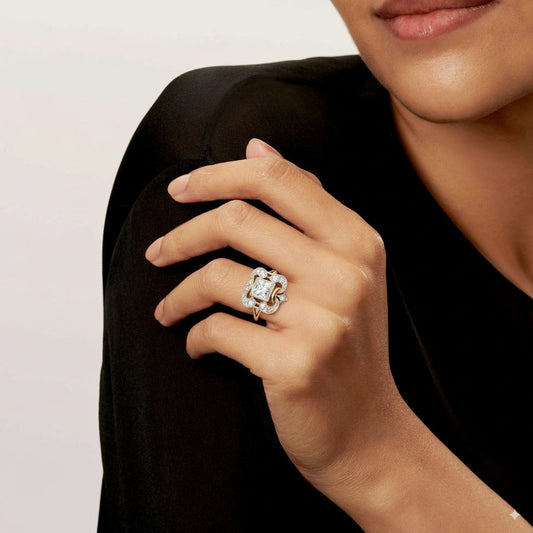 Vintage Gold Ring with Zirconia